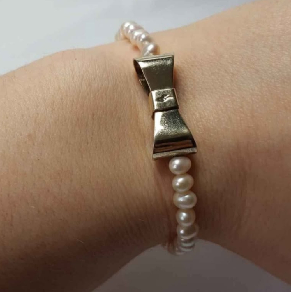 Genuine Pearl Bow Bracelet